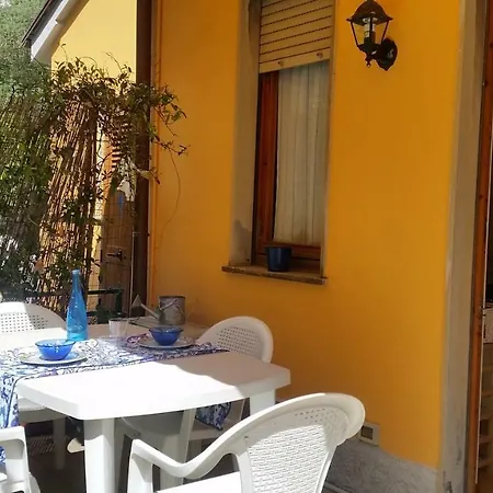 Apartment Shahila House *