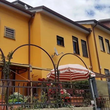Apartment Shahila House *